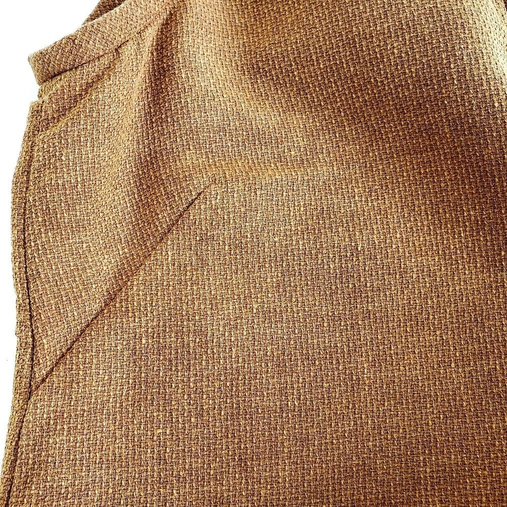 Sleeveless Tunic in Mustard with Contrast Button - Picture 6 of 8